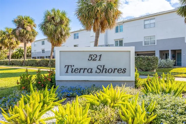 $499,000 | 521 Pinellas Bayway South, Unit 202, St. Petersburg, FL 33715
