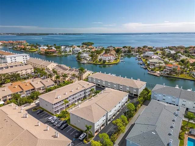 $499,000 | 521 Pinellas Bayway South, Unit 202, St. Petersburg, FL 33715