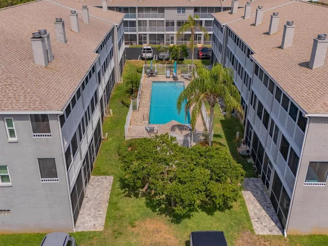 $499,000 | 521 Pinellas Bayway South, Unit 202, St. Petersburg, FL 33715