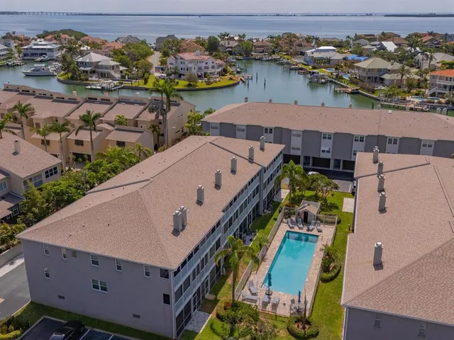 $499,000 | 521 Pinellas Bayway South, Unit 202, St. Petersburg, FL 33715