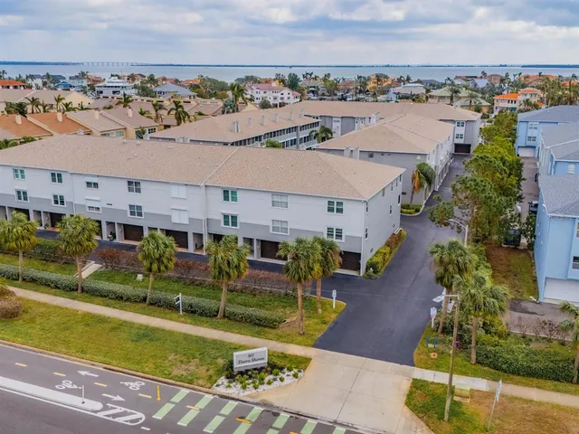 $499,000 | 521 Pinellas Bayway South, Unit 202, St. Petersburg, FL 33715