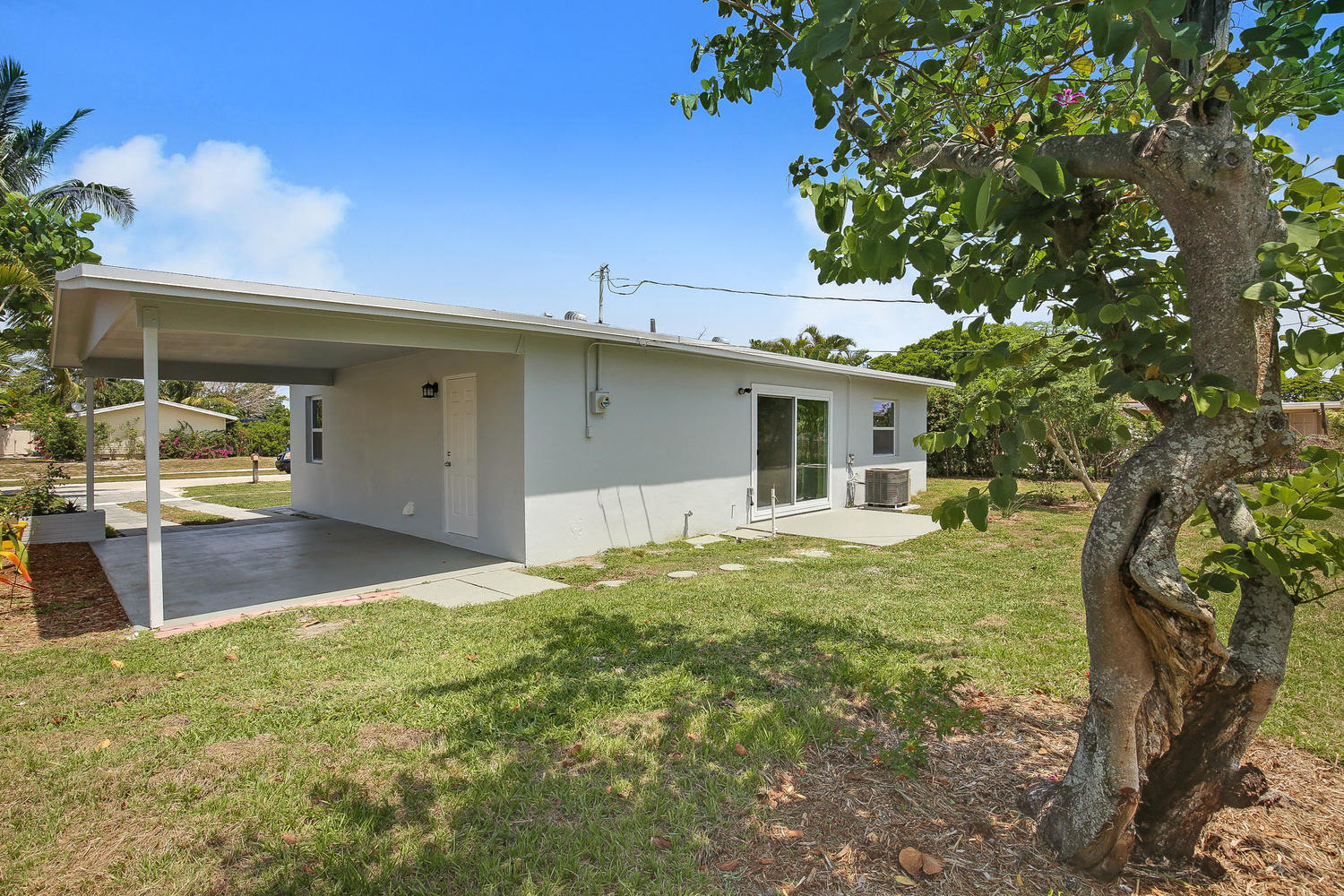 6475 Mackinac Road Lake Worth, FL 33462 - Photo 19 of 19 6475 19