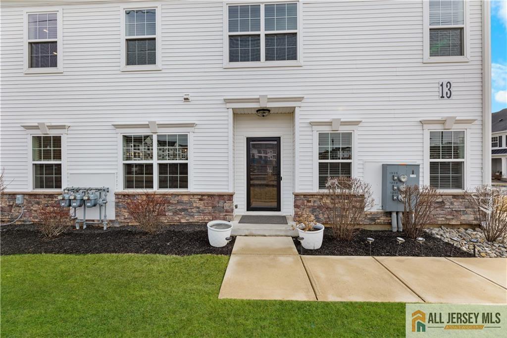 1301 Tavern Road Monroe Township, NJ 08831 - Photo 2 of 51 Gallery Image 2