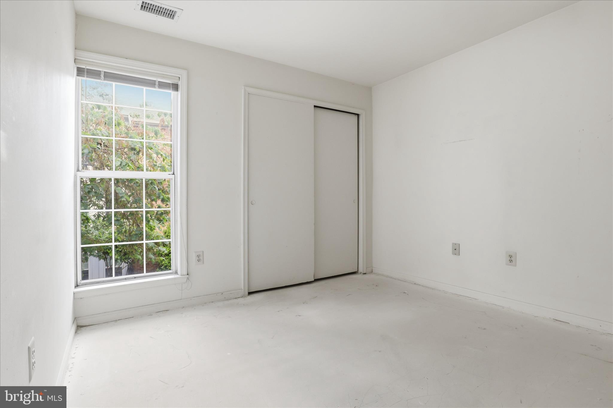 4524 28th Road South, Unit E Arlington, VA 22206 - Photo 22 of 43 Bedroom