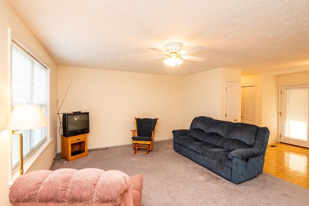 2833 Gideon Road Greenbrier, TN 37073 - Photo 4 of 19