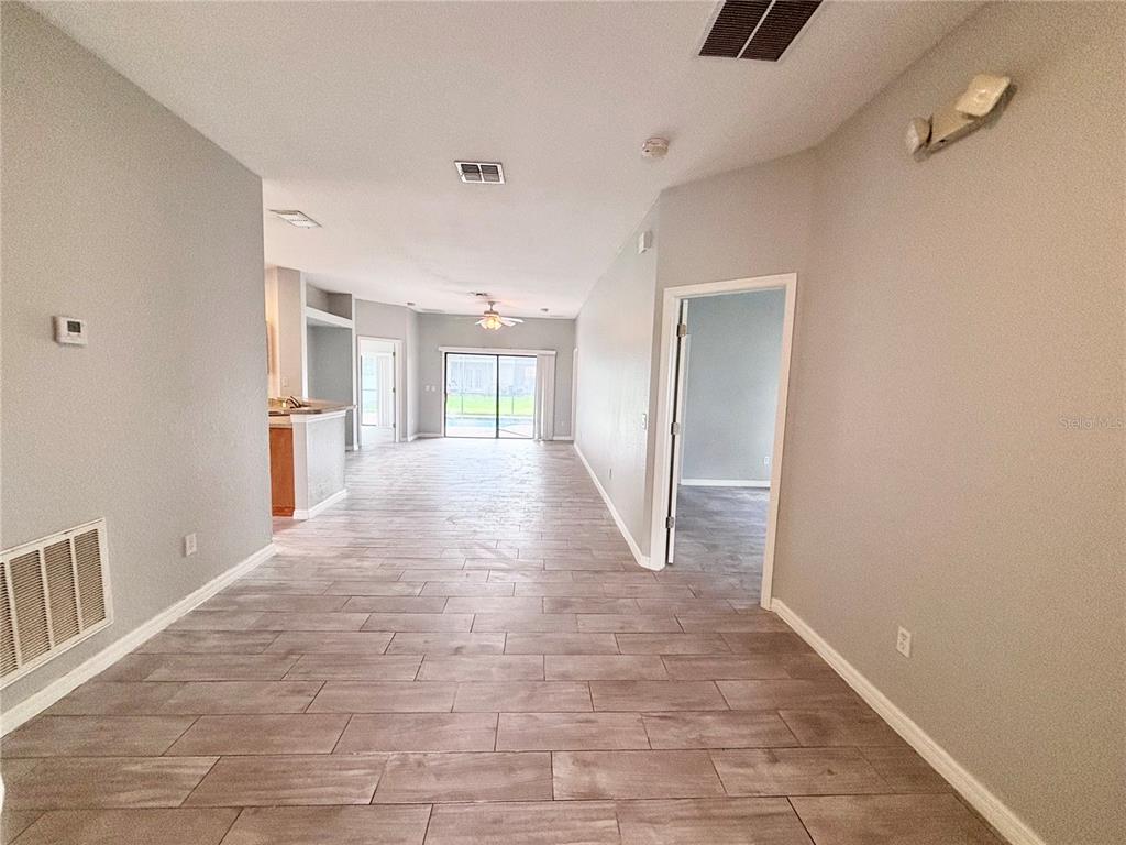 126 Sandy Point Way Clermont, FL 34714 - Photo 3 of 23