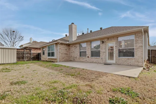 $355,000 | 2617 Hollow Ridge Drive, Denton, TX 76210