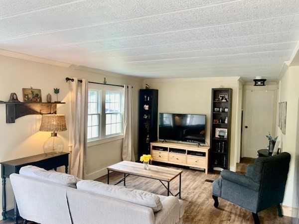 239 Ayer Road, Unit 101 Littleton, MA 01460 - Photo 14 of 33 Gallery Image 14