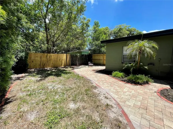 $2,600 | 3311 West Tyson Avenue, Tampa, FL 33611