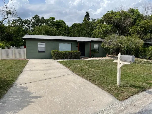 $2,600 | 3311 West Tyson Avenue, Tampa, FL 33611