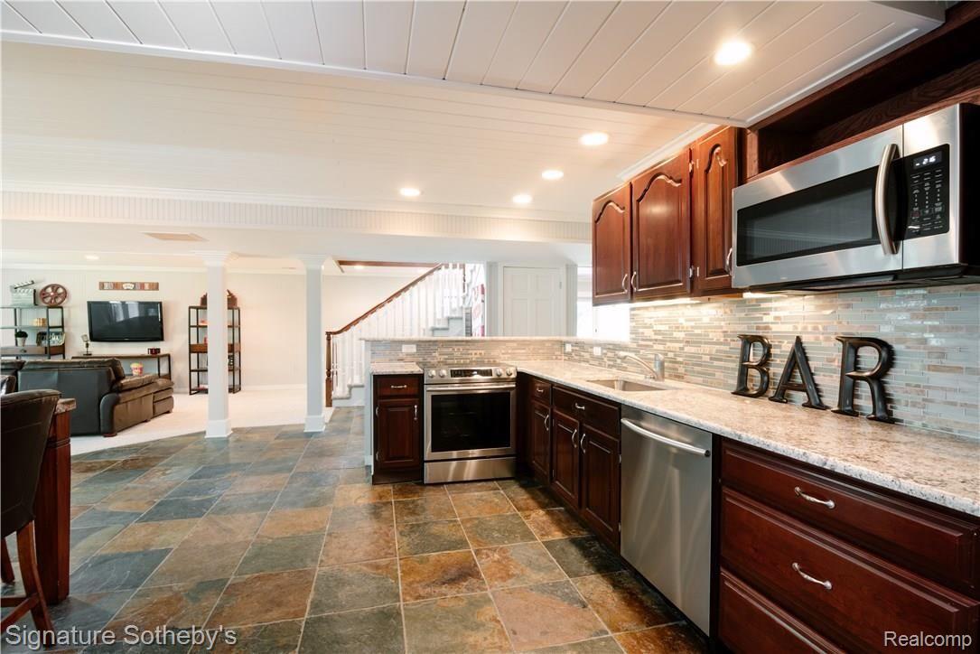 44609 Cherry Ridge Road Northville, MI 48168 - Photo 23 of 37 Cherry Ridge Listing -025.jpg