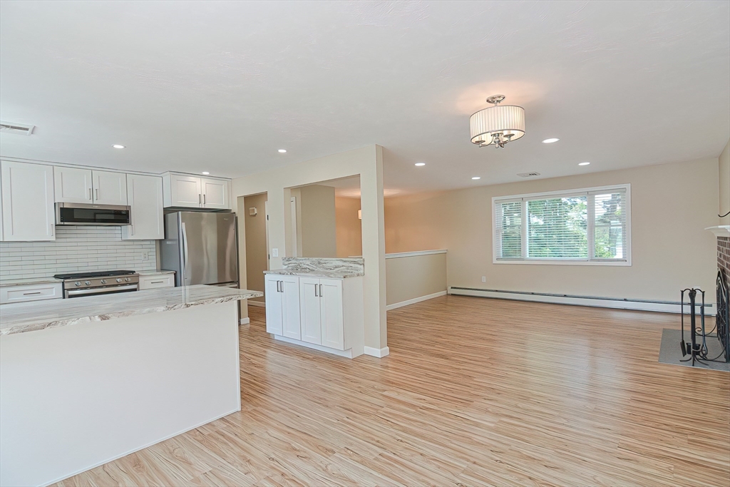 36 Birch Island Road Webster, MA 01570 - Photo 10 of 32