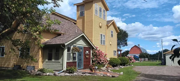 $750,000 | 19334 105th Avenue, Milaca, MN 56353