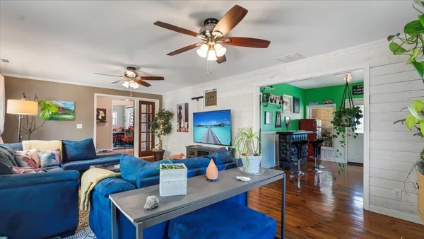 $750,000 | 19334 105th Avenue, Milaca, MN 56353