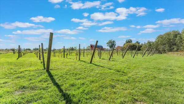 $750,000 | 19334 105th Avenue, Milaca, MN 56353