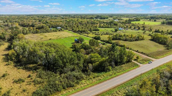 $750,000 | 19334 105th Avenue, Milaca, MN 56353