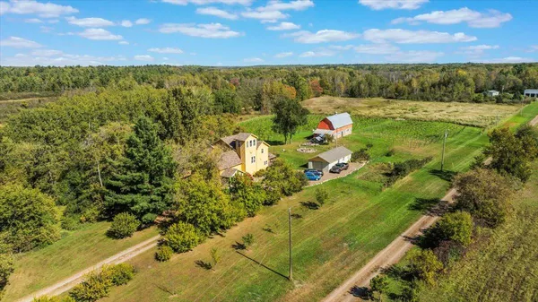 $750,000 | 19334 105th Avenue, Milaca, MN 56353