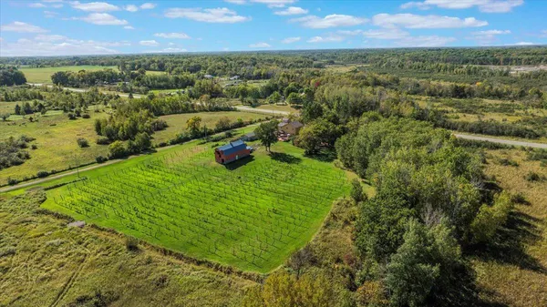 $750,000 | 19334 105th Avenue, Milaca, MN 56353