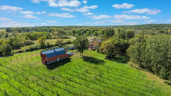 $750,000 | 19334 105th Avenue, Milaca, MN 56353