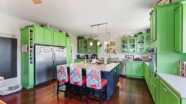 $750,000 | 19334 105th Avenue, Milaca, MN 56353