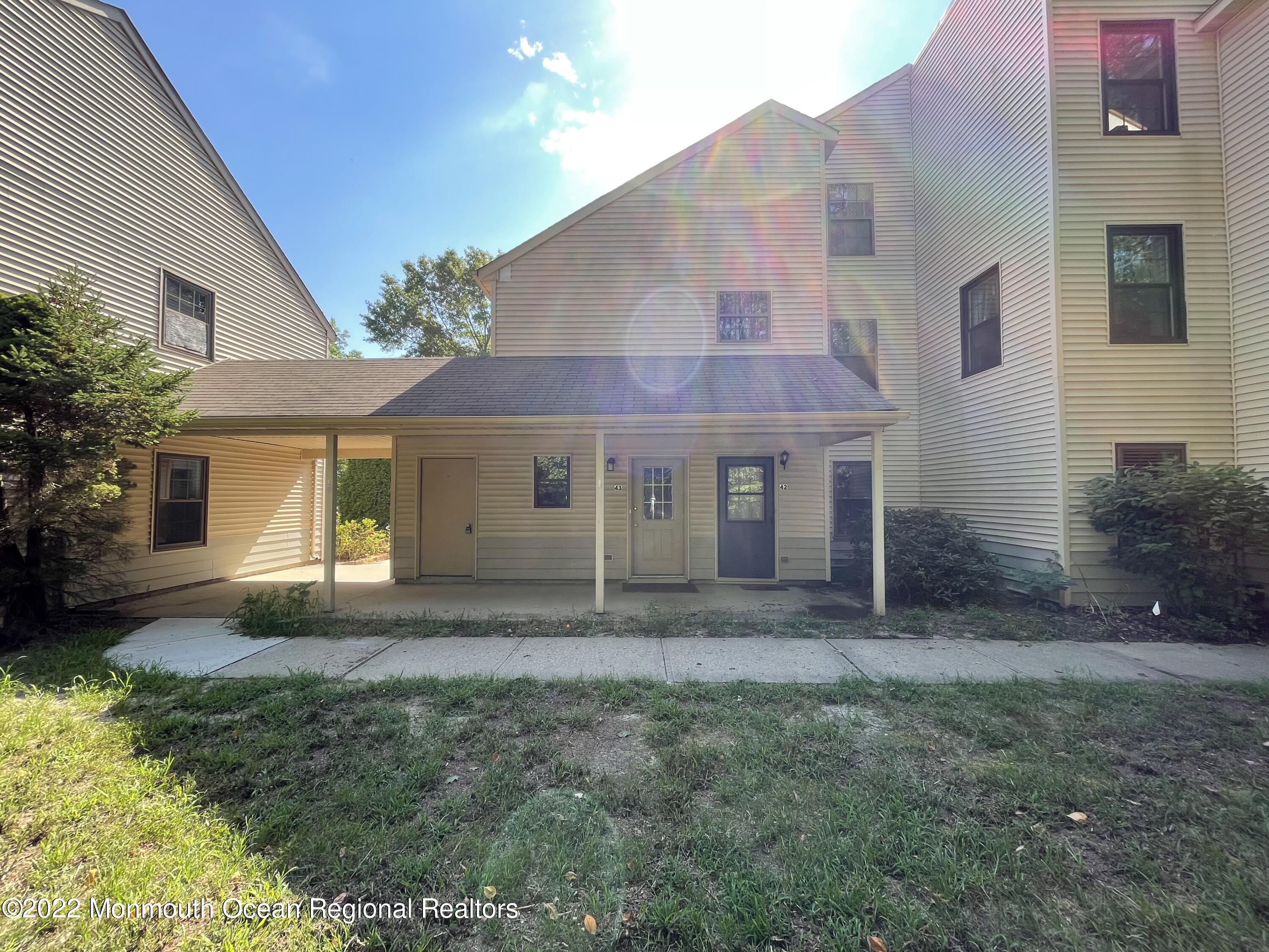 43 Snapdragon Court Jackson, NJ 08527 - Photo 4 of 20 1F720193-3D06-4CF4-B8B0-2BCB03C8AFCD