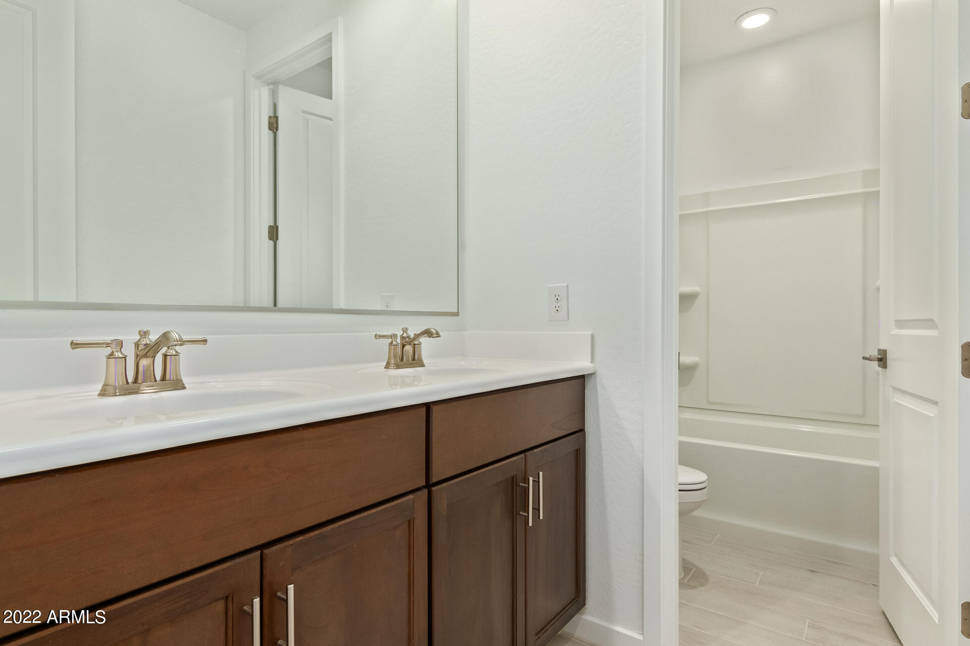 37082 North Rhinelander Drive San Tan Valley, AZ 85140 - Photo 29 of 41 2nd Bath