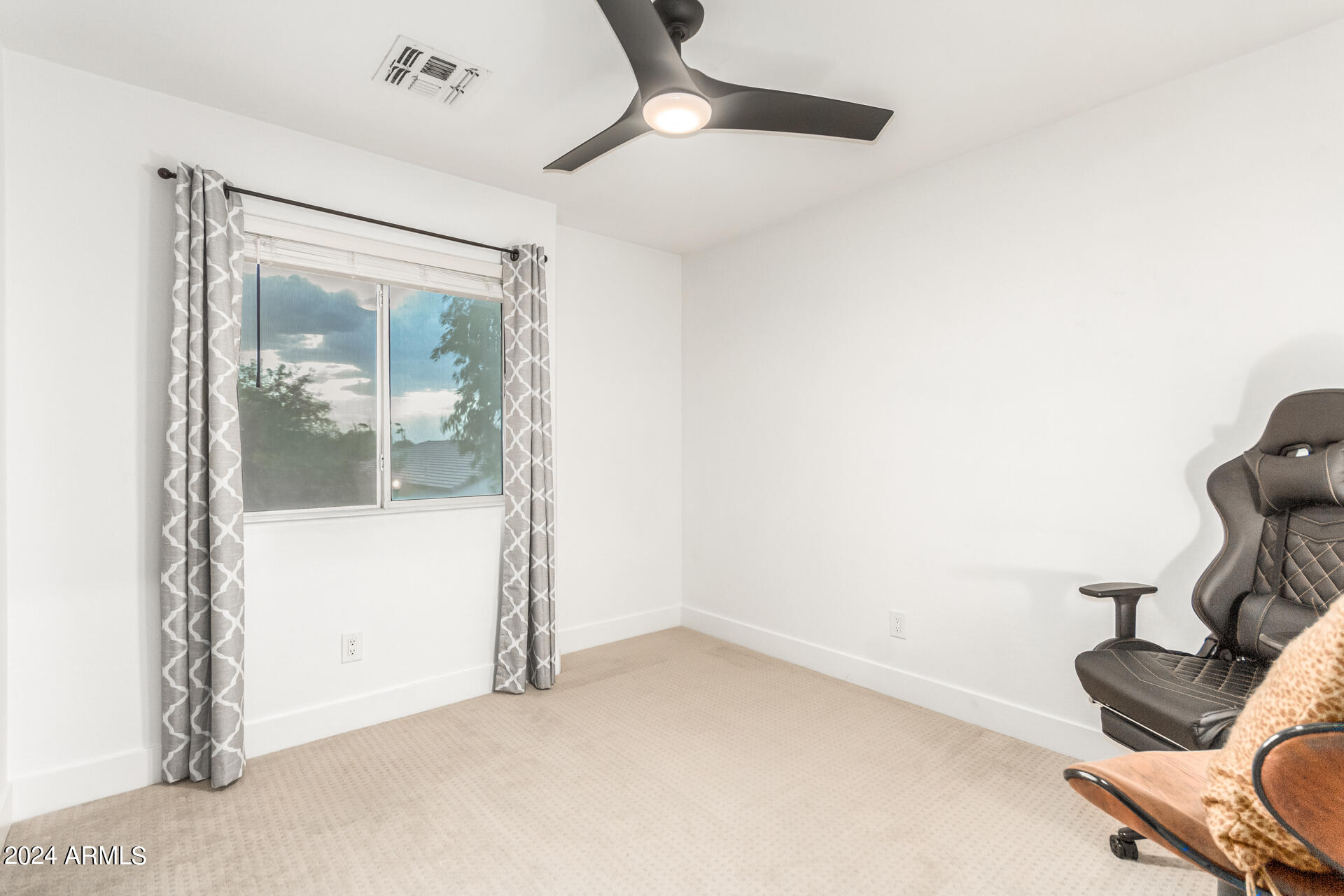 899 South Roanoke Street Gilbert, AZ 85296 - Photo 24 of 40 b403c0a0e996111a989fe9c0fa2d8917