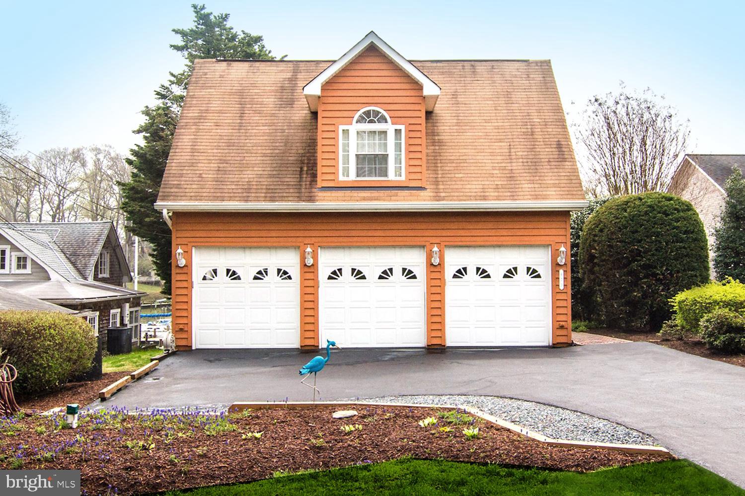 673 Red Cedar Road Annapolis, MD 21409 - Photo 7 of 46 Drive/Parking Court Adjoining 3-Car Garage