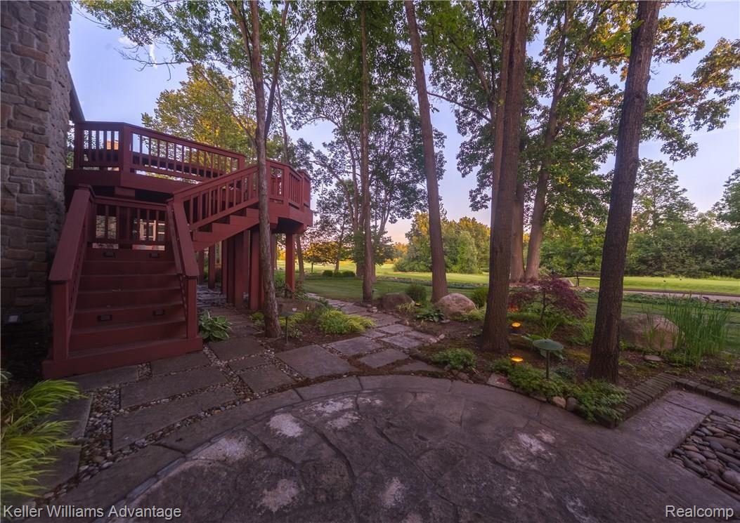 4656 Oakhurst Ridge Road Clarkston, MI 48348 - Photo 36 of 87 4656 Oakhurst Ridge Ln Clark.-10