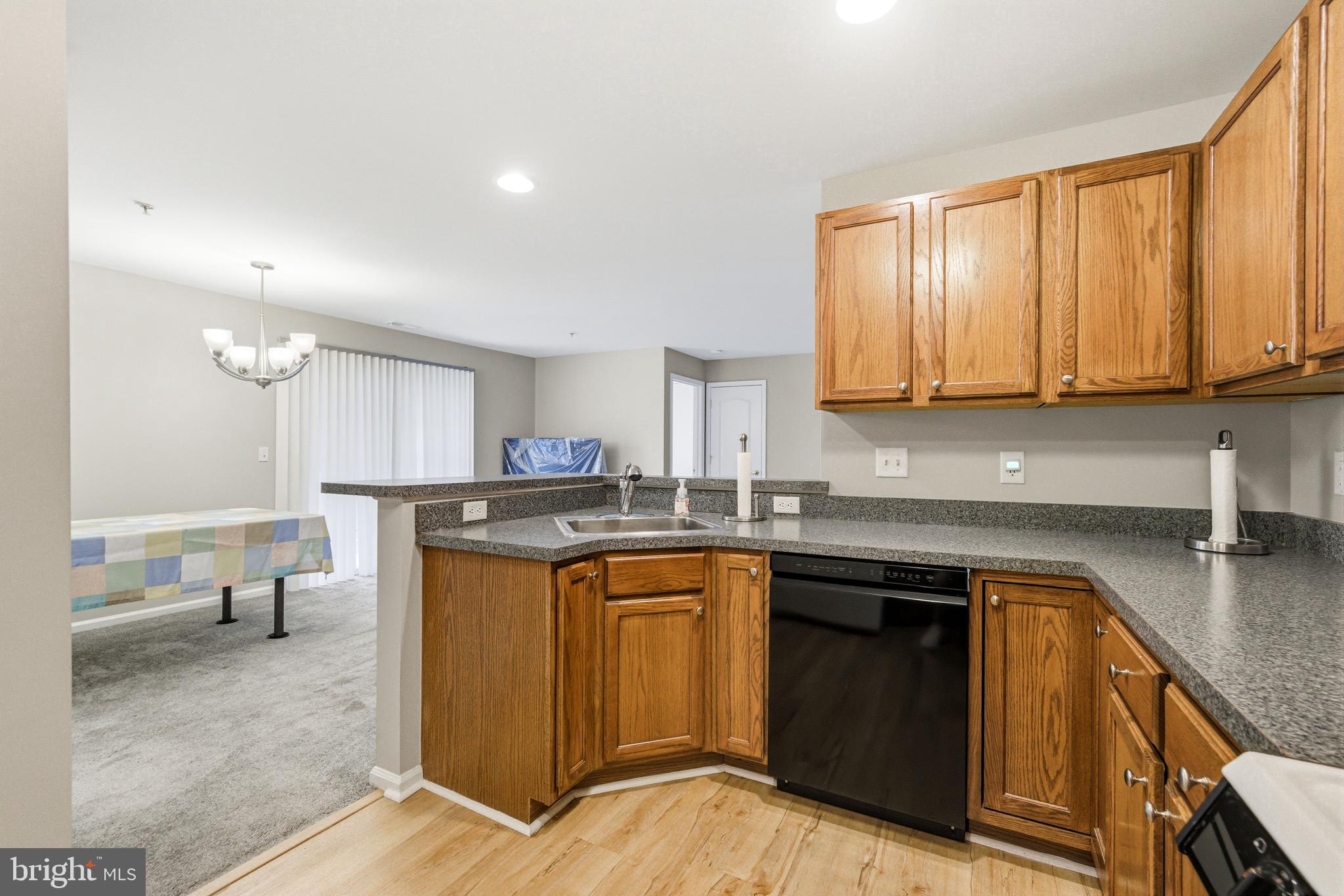 155 Natalie Road Delran, NJ 08075 - Photo 16 of 33 Kitchen