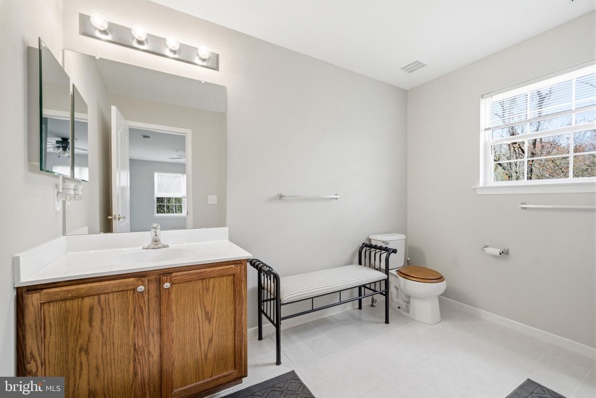 155 Natalie Road Delran, NJ 08075 - Photo 22 of 33 Primary Bathroom