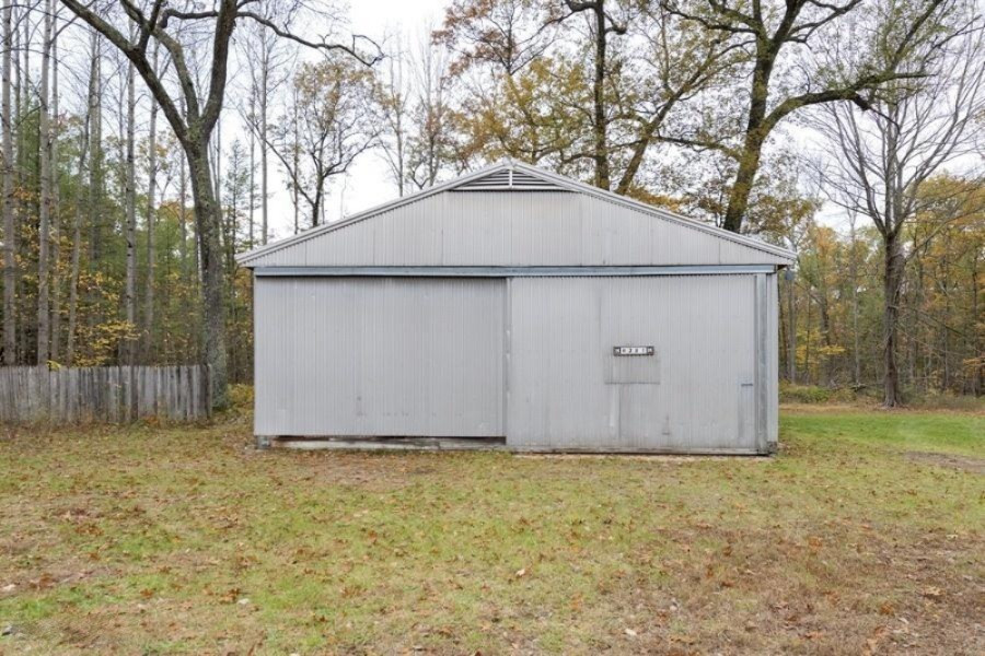 4381 South Maple Island Road Twin Lake, MI 49457 - Photo 23 of 25 24_4381MAPLEISLANDRD_2024_LowRes