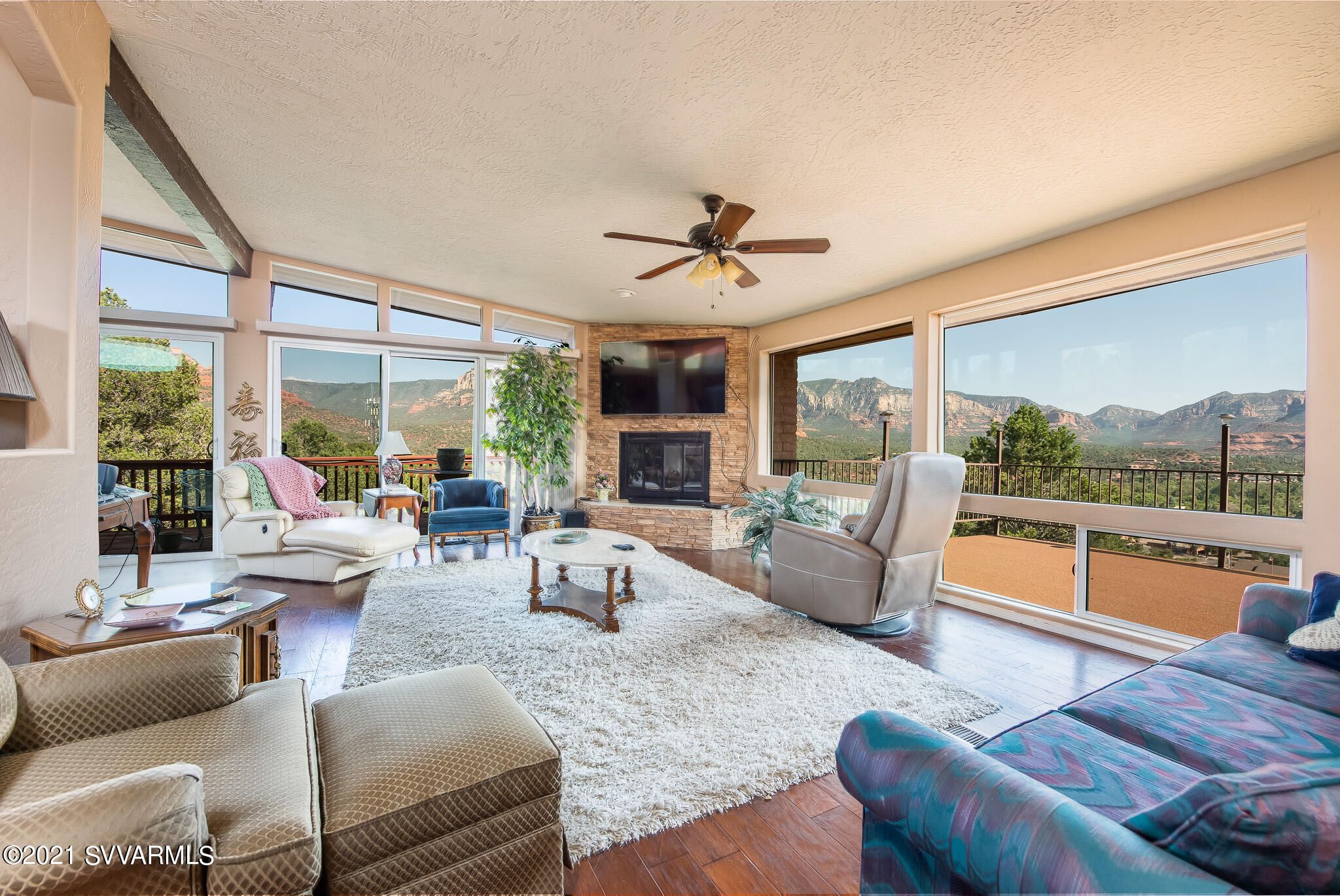 731 Forest Road Sedona, AZ 86336 - Photo 4 of 39 Upstairs Living Room - View 2