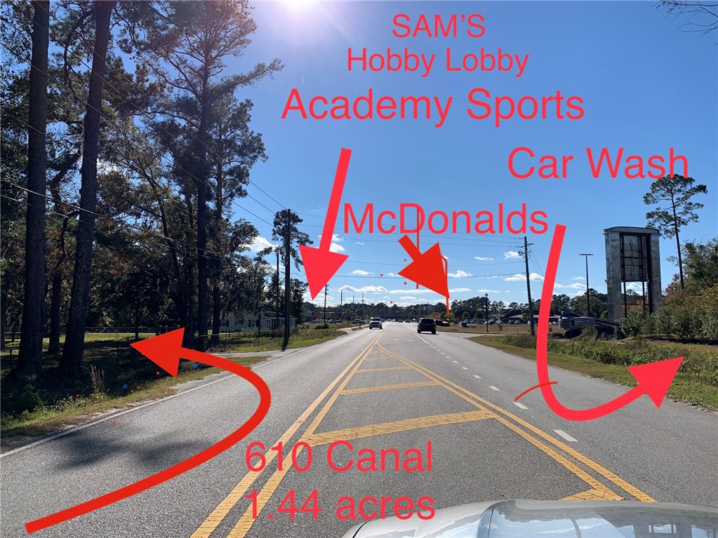 610 Canal Road Brunswick, GA 31525 - Photo 4 of 5 Great location! for future development or to keep and use as a vacation rental! no car needed!