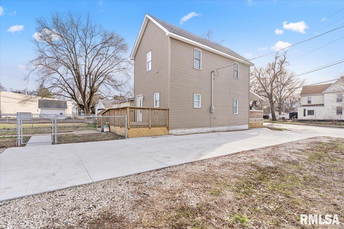 1722 North Peoria Road Springfield, IL 62702 - Photo 25 of 27