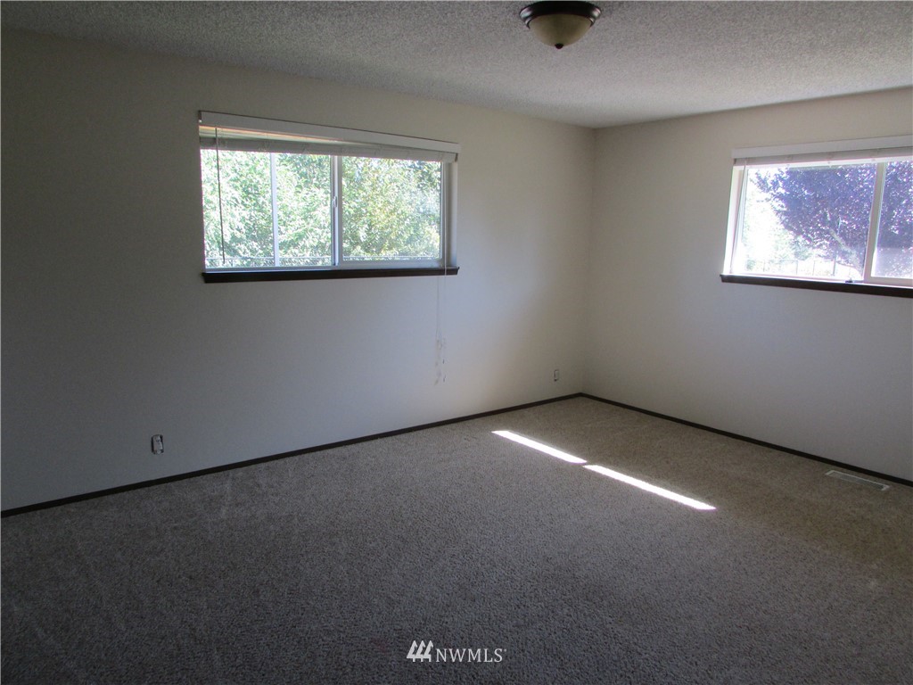 430 Spiketon Road Buckley, WA 98321 - Photo 7 of 14 Gallery Image 7