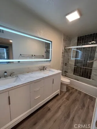 $3,349 | 22041 Costanso Street, Unit 103, Woodland Hills, CA 91364