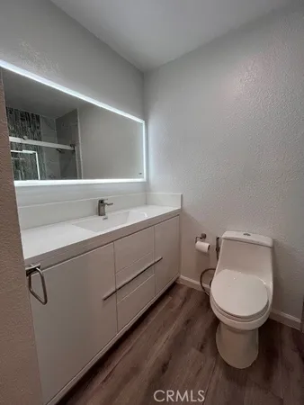 $3,349 | 22041 Costanso Street, Unit 103, Woodland Hills, CA 91364