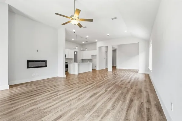 $2,750 | 1861 Arbor Drive, Forney, TX 75126