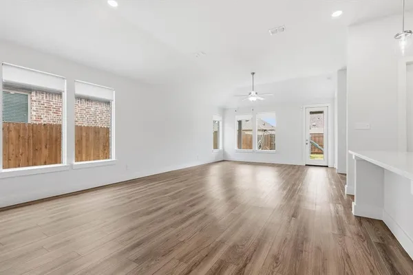 $2,750 | 1861 Arbor Drive, Forney, TX 75126