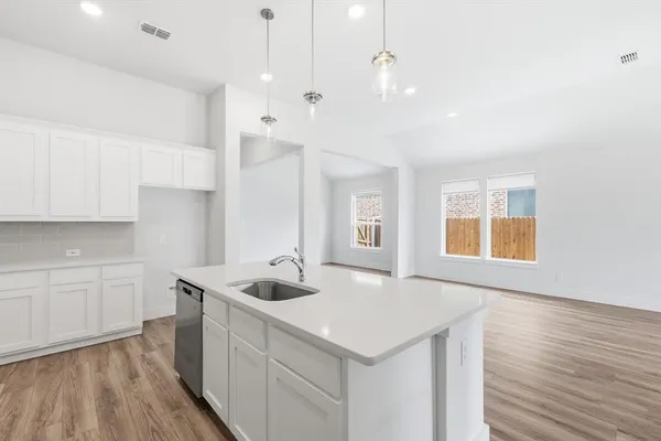 $2,750 | 1861 Arbor Drive, Forney, TX 75126