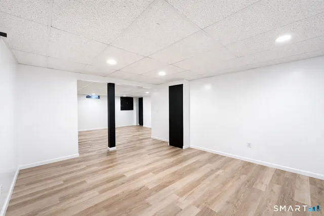 $304,500 | 9 Chasse Drive, Unit 9, East Windsor, CT 06088