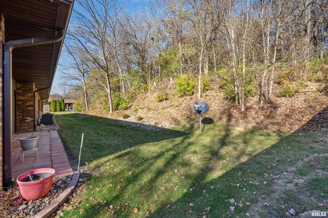 $249,900 | 5311 38th Avenue, Unit 10, Moline, IL 61265