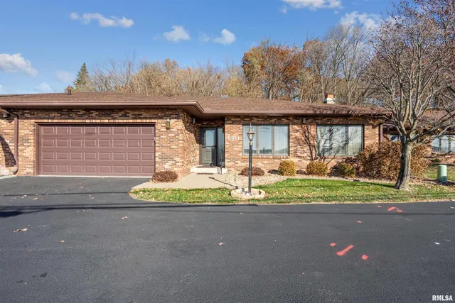 $249,900 | 5311 38th Avenue, Unit 10, Moline, IL 61265