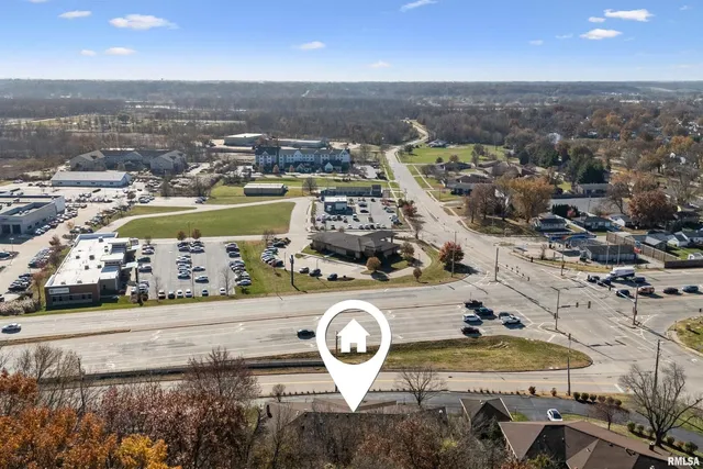 $249,900 | 5311 38th Avenue, Unit 10, Moline, IL 61265