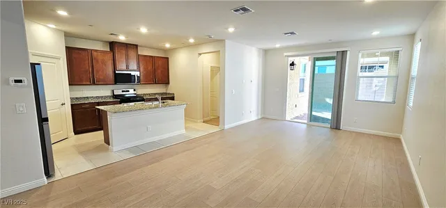 $2,550 | 2755 Tricase Street, Henderson, NV 89044