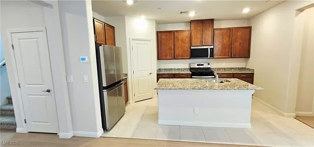 $2,550 | 2755 Tricase Street, Henderson, NV 89044