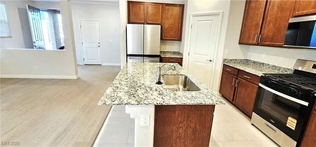 $2,550 | 2755 Tricase Street, Henderson, NV 89044