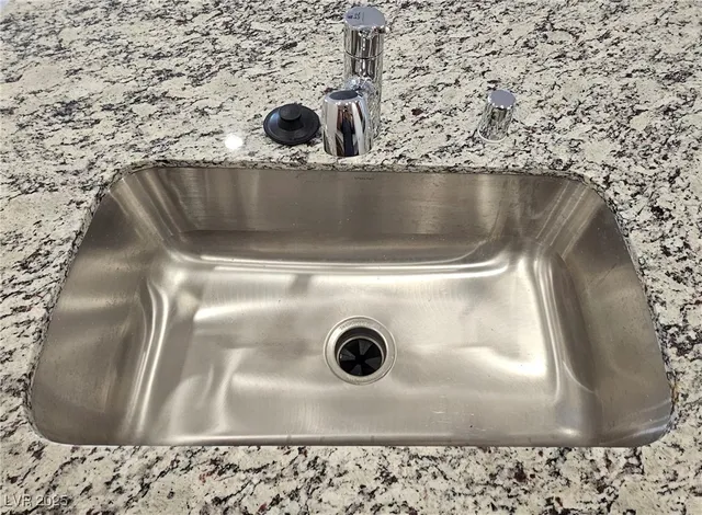 $2,550 | 2755 Tricase Street, Henderson, NV 89044