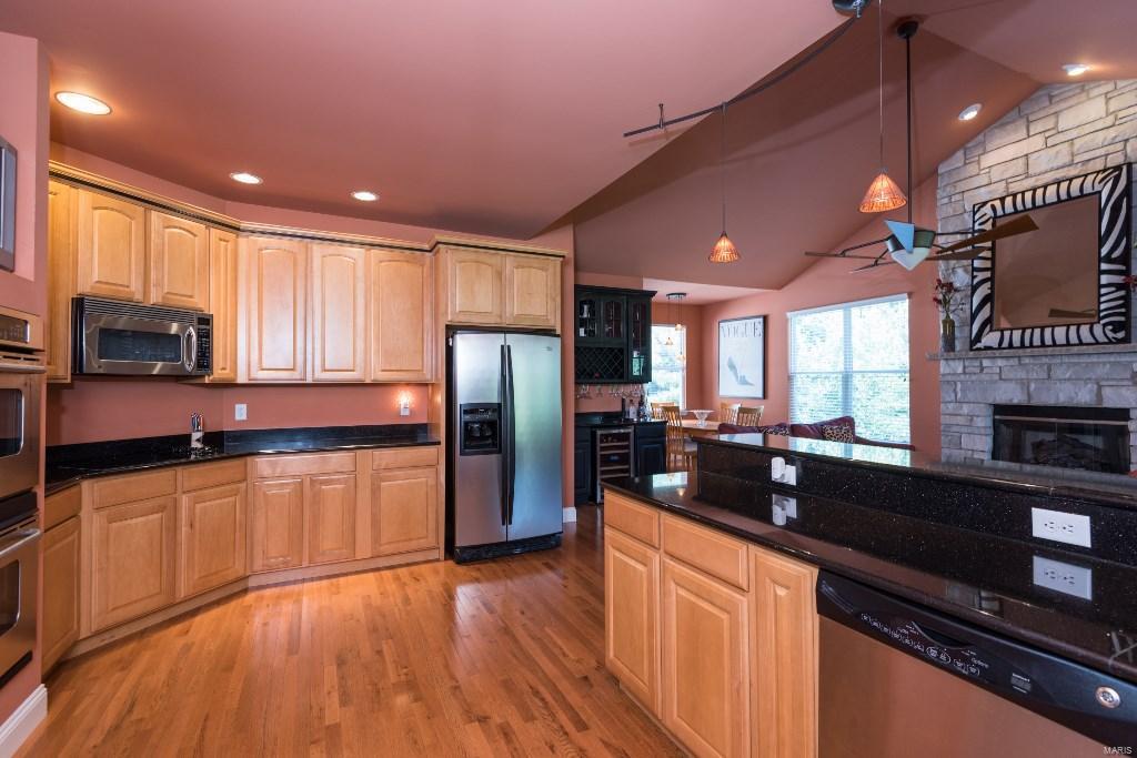 723 Castle Tower Drive Ballwin, MO 63021 - Photo 13 of 40